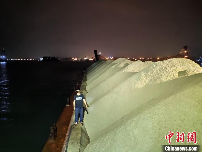广西北海警方打掉9个非法采砂团伙涉案总值8000余万元