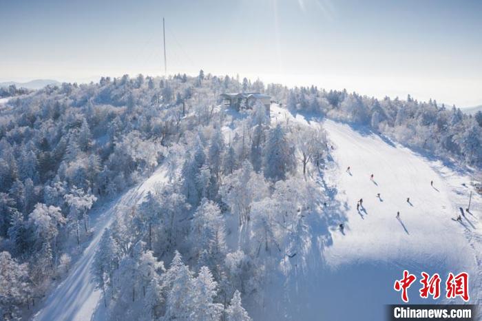 “化工城”吉林建冰雪试验区：打造世界冰雪旅游目的地