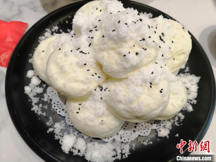 2022“盛京家宴”菜品——雪绵豆沙。　马骁 摄