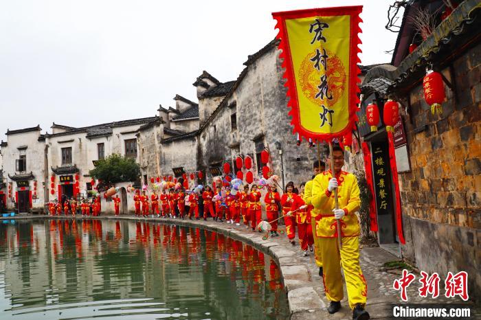 安徽黄山春节假期揽客190万人次收入近10亿元