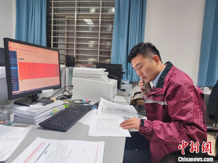 “调而不休”的疾控人,架起疫情信息“桥”