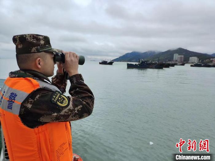 广东海警局2月以来查获“三无”船舶33艘抓获涉案人员34名