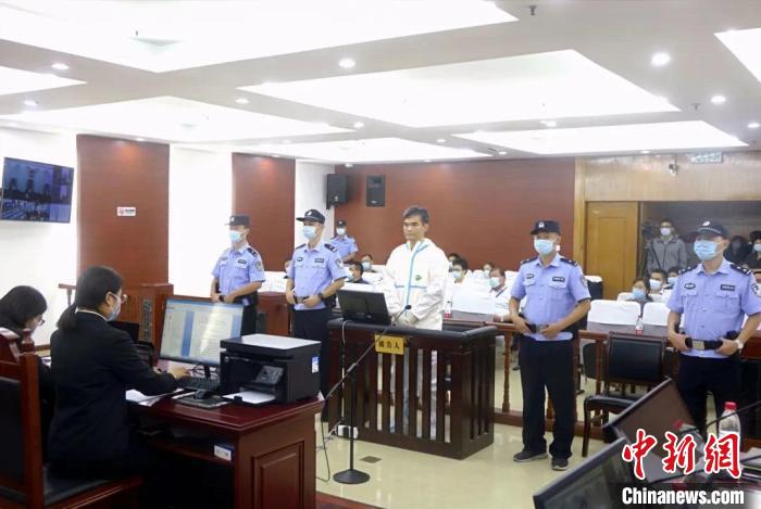 被控受贿512万余元安徽省公安厅原二级巡视员黄家胜受审