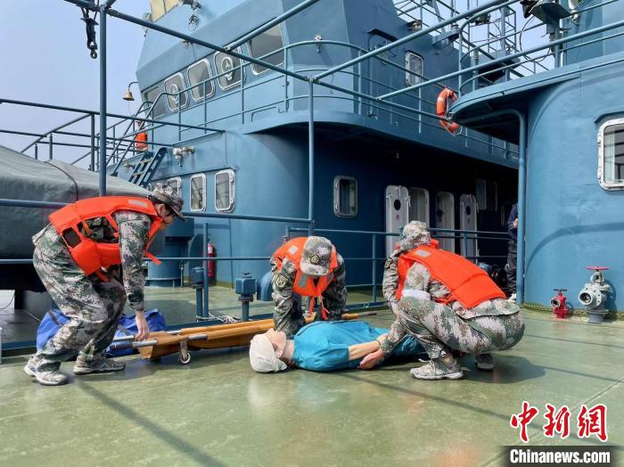 广东南澳县女子民兵连被授予“全国巾帼建功先进集体”荣誉称号 广东南澳县女子民兵连被授予“全国巾帼建功先进集体”荣誉称号