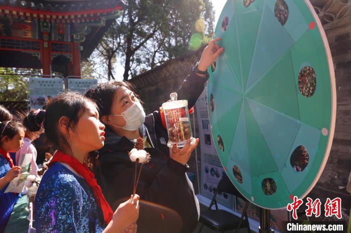北京市属公园启动生物多样性保护科普宣传月邀市民共享生态园林