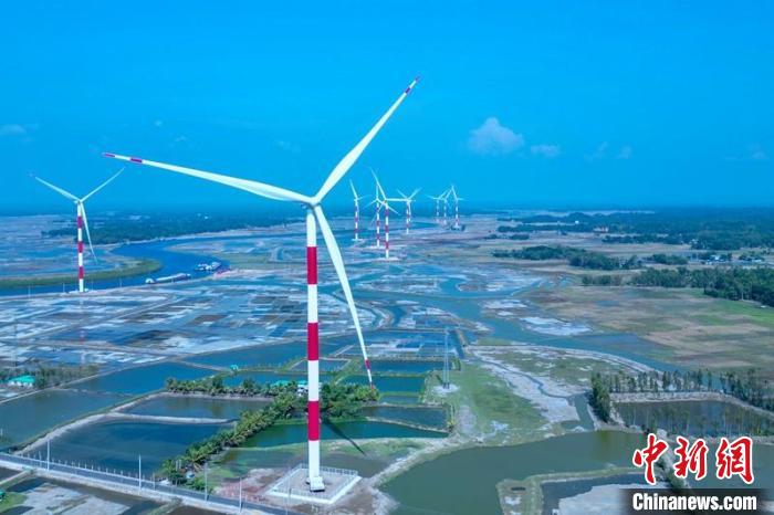 中企承建的孟加拉国首个新能源项目投产