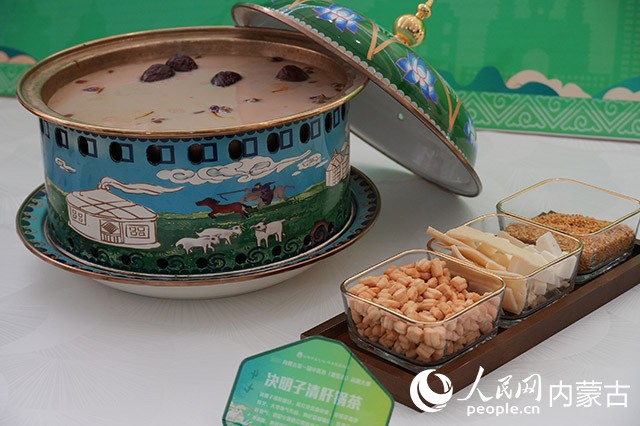 参赛团队菜肴成品。实习生 牛佳摄