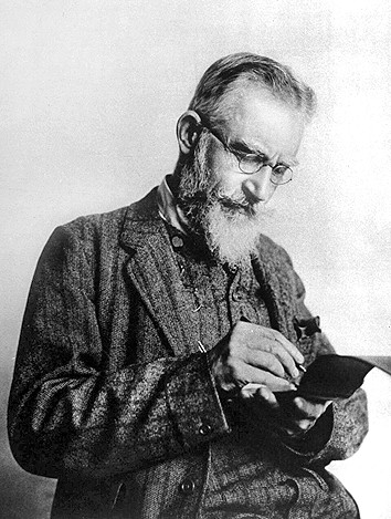 萧伯纳的讨论剧:舞台上的“头脑风暴” 萧伯纳的讨论剧:舞台上的“头脑风暴”