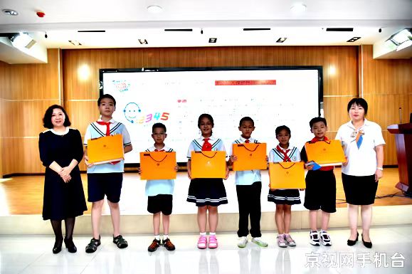 php13A7.tmp php13A7.tmp