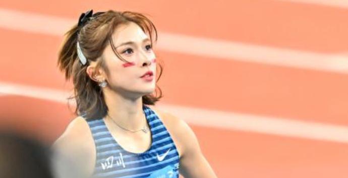 &ldquo;不设限&rdquo;的吴艳妮：一步一栏，跑出自己的新篇章